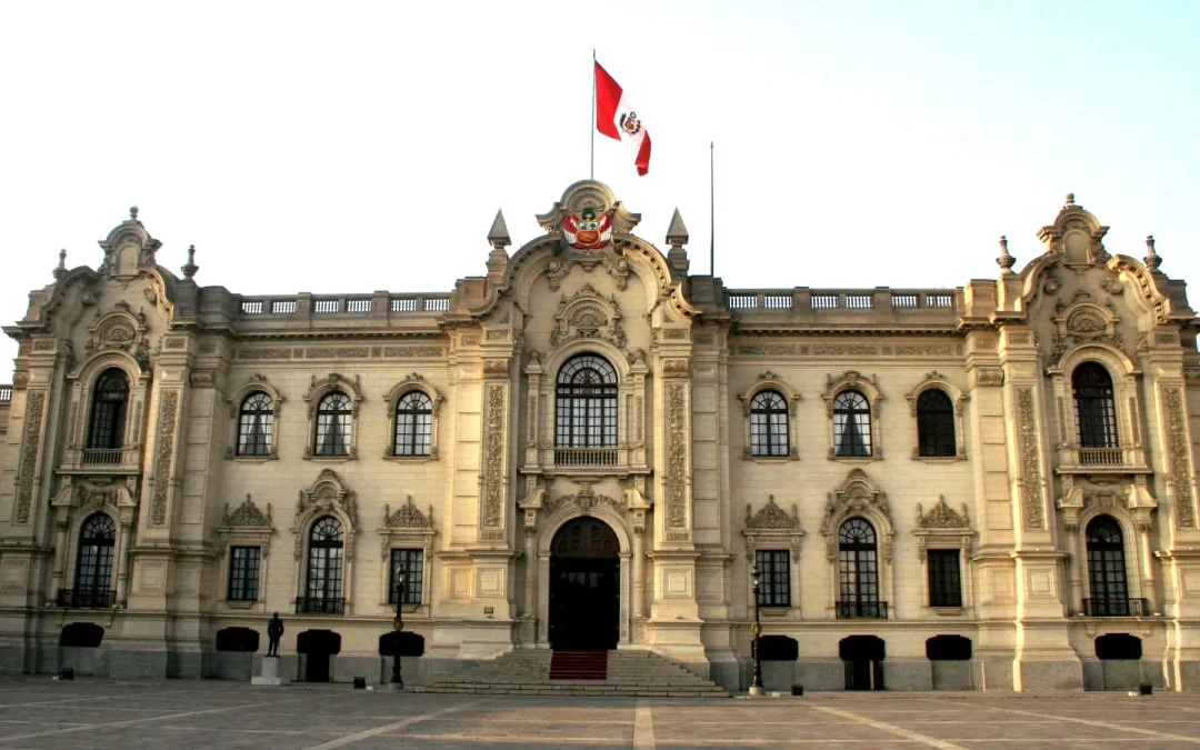 Perú se “alista” para su octavo presidente en 10 años: ¿qué esperan los empresarios?